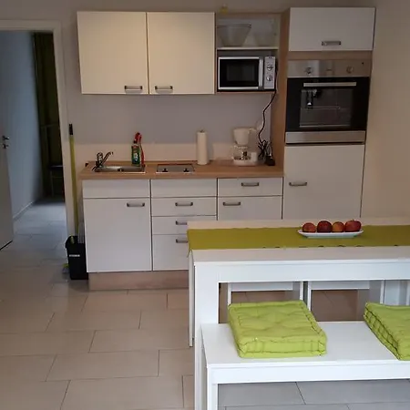 بي هابي روست