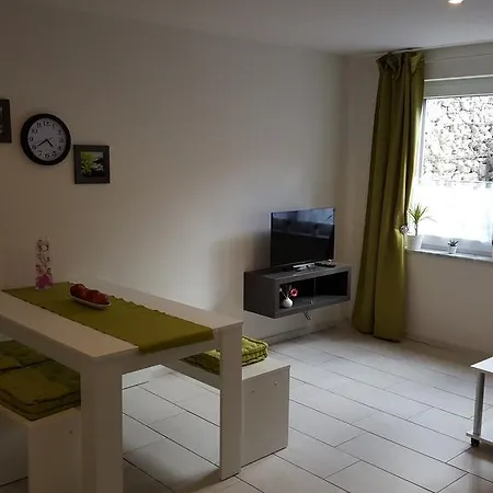 Behappy Apartment